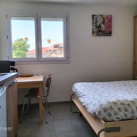 Holiday home 3 Salles De Bain 3 Chambres Montaigu-Vendee